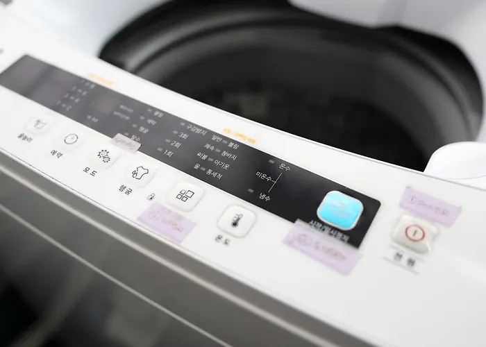 - Just Few Steps From Arex Hongdae Stn Exit 6 Apartment Seoul
