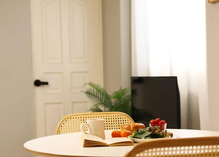 - Just Few Steps From Arex Hongdae Stn Exit 6 * Seoul